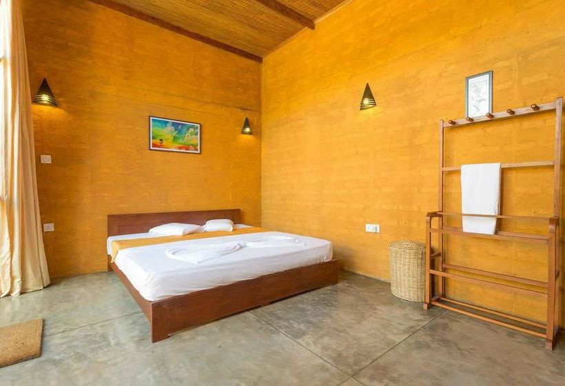 فندق Ocean Ripples Resort