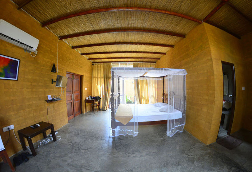 فندق Ocean Ripples Resort