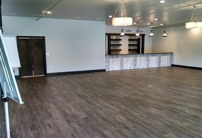 호텔 Okoboji Commons