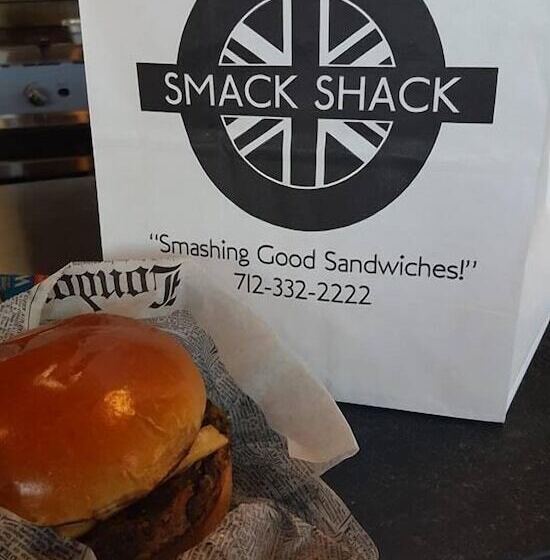 호텔 Okoboji Commons