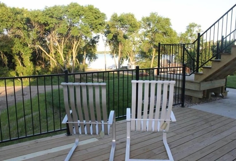 호텔 Okoboji Commons