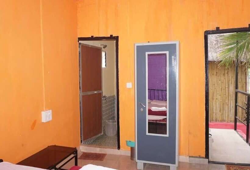 酒店 Om Lake Resort