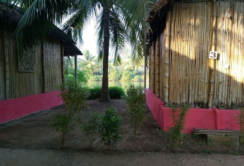 酒店 Om Lake Resort