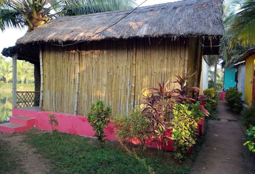 酒店 Om Lake Resort