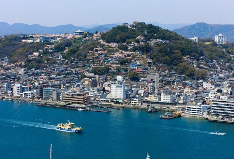 בית מלון כפרי Onomichi Royal