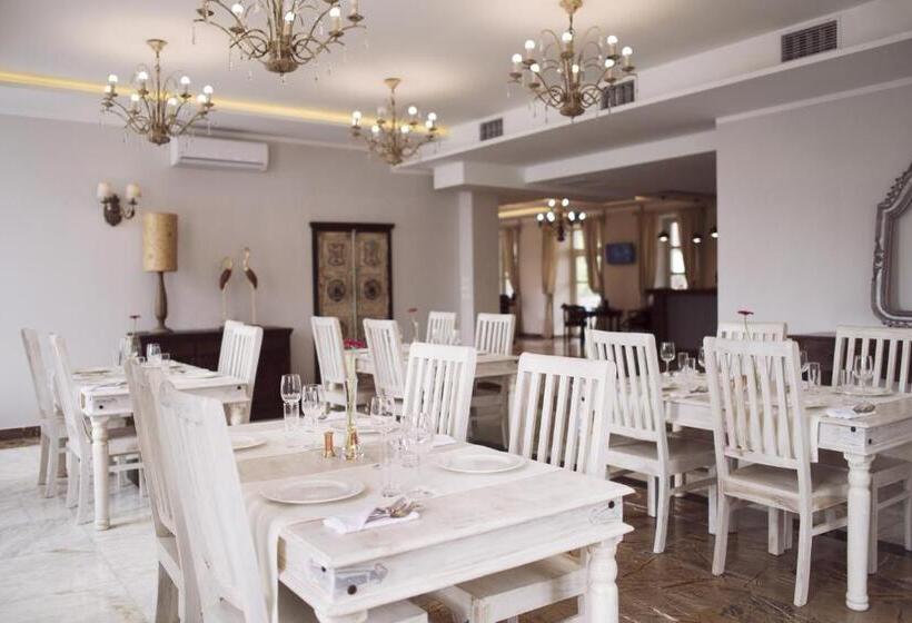 فندق Orient Palace