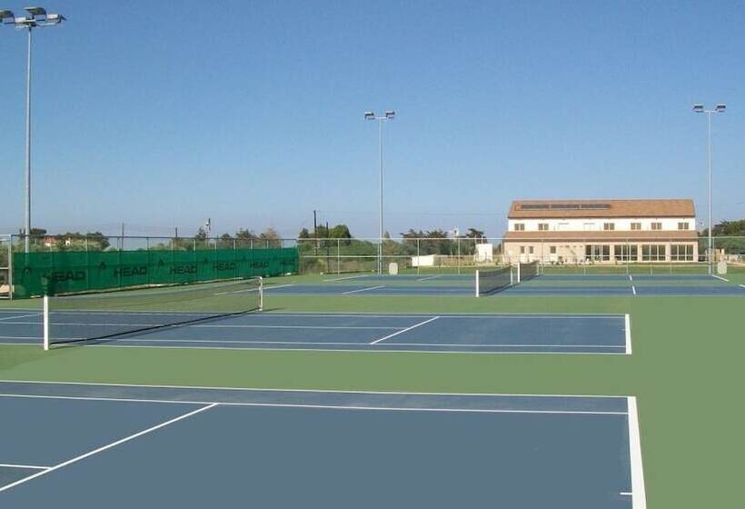 Hotel Protaras Tennis And Country Club