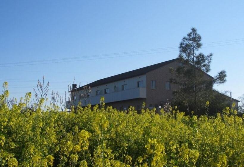 Hotel Protaras Tennis And Country Club