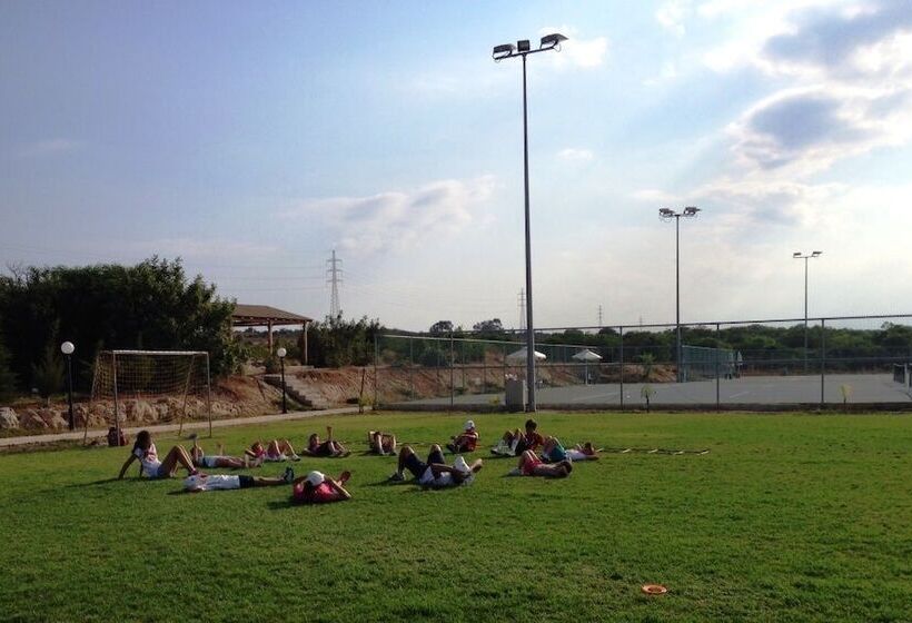 Hotel Protaras Tennis And Country Club