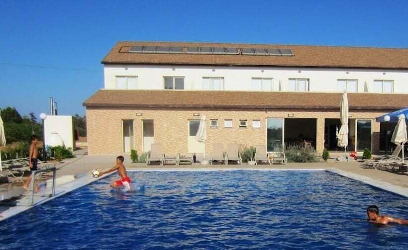 Hotel Protaras Tennis And Country Club