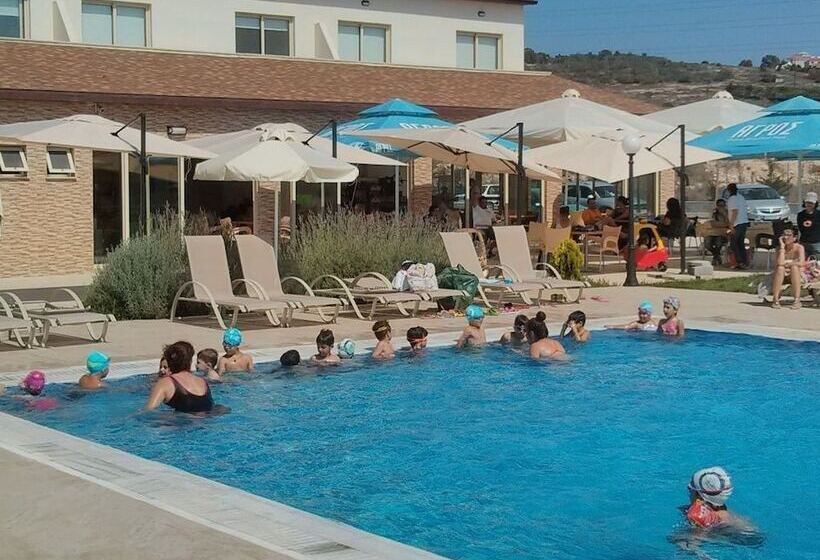 Hotel Protaras Tennis And Country Club