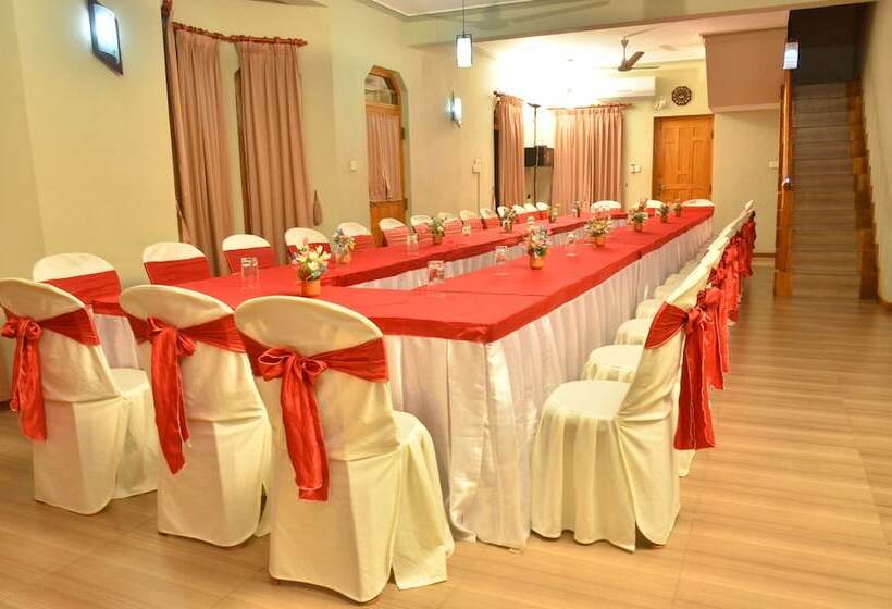 호텔 Riviera Resort