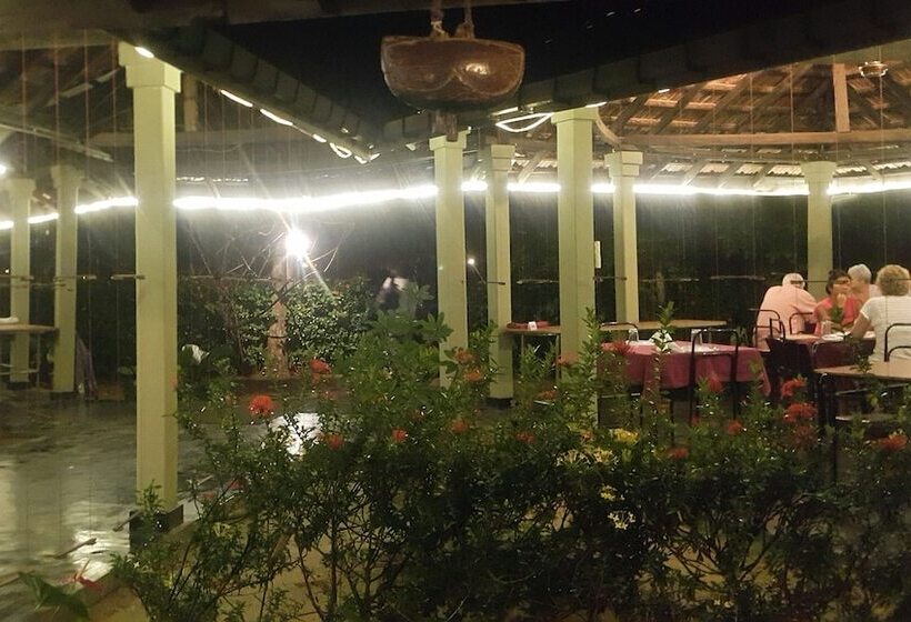 호텔 Riviera Resort