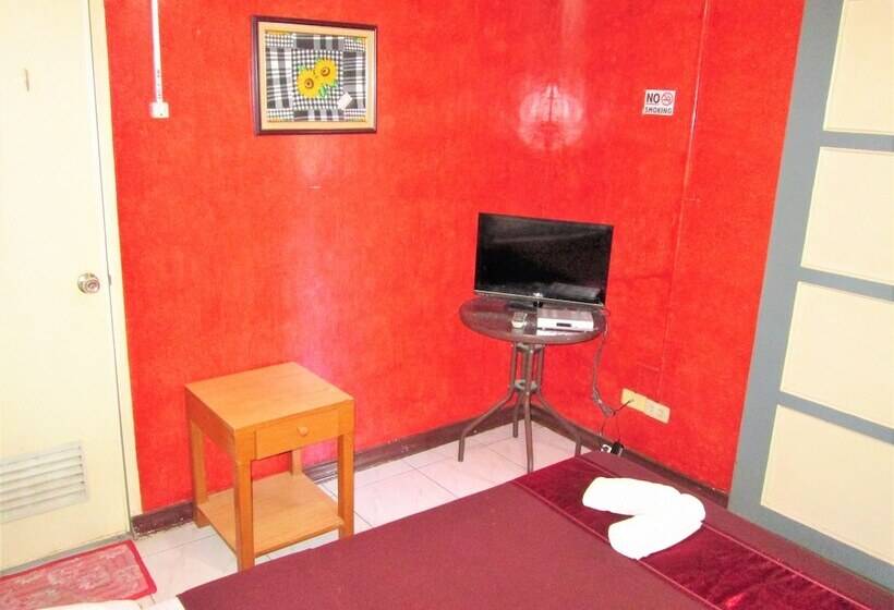 Отель St. Nicolas Inn