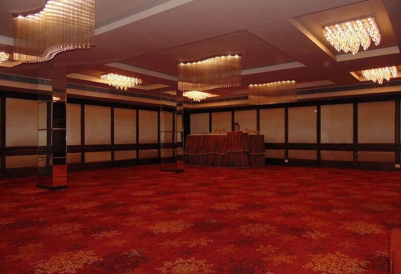 Hotel Saurabh Candy By Peppermint