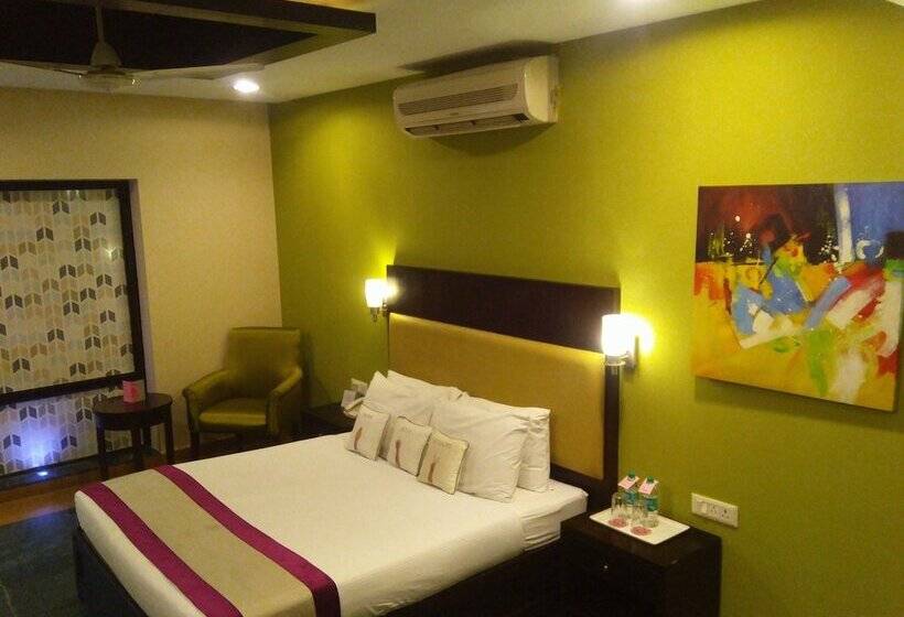 Hotel Saurabh Candy By Peppermint