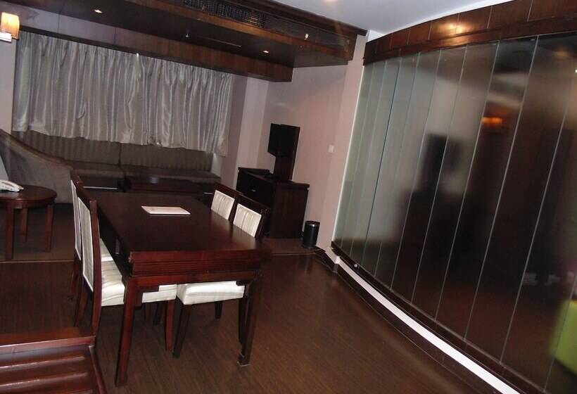 Hotel Saurabh Candy By Peppermint