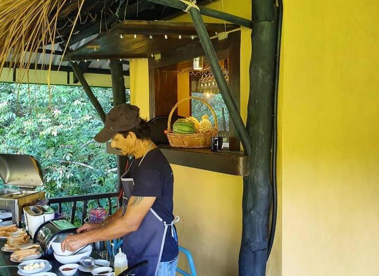 ホテル Sinharaja Forest Edge