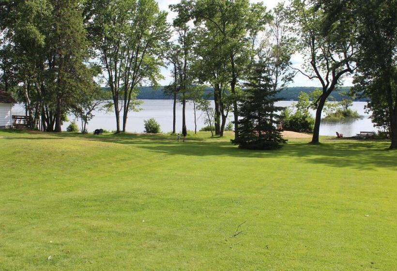 فندق Tally Ho Inn