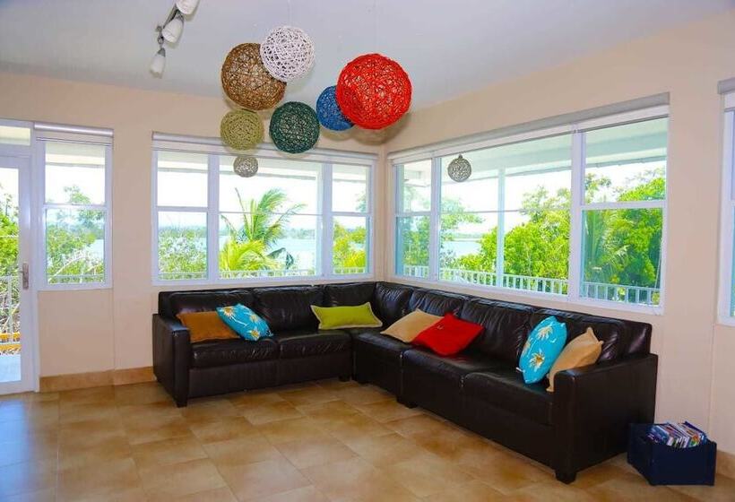 Отель Tarpon's Nest Lodge