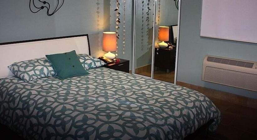 Отель Tarpon's Nest Lodge