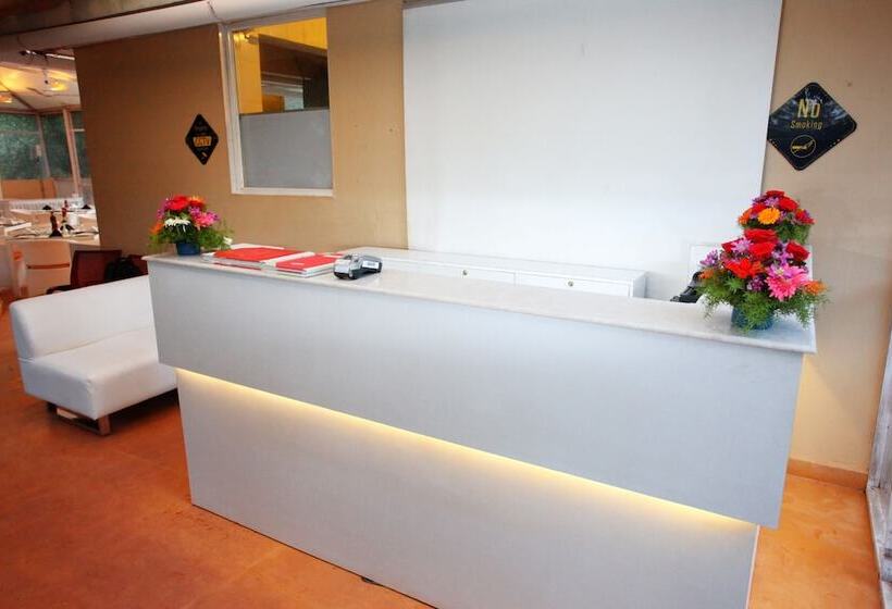 호텔 The Belmonte By Ace