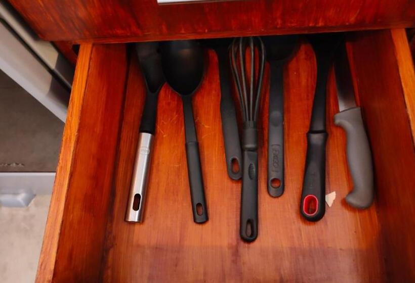 ホテル Vela S Condos Ocean Front