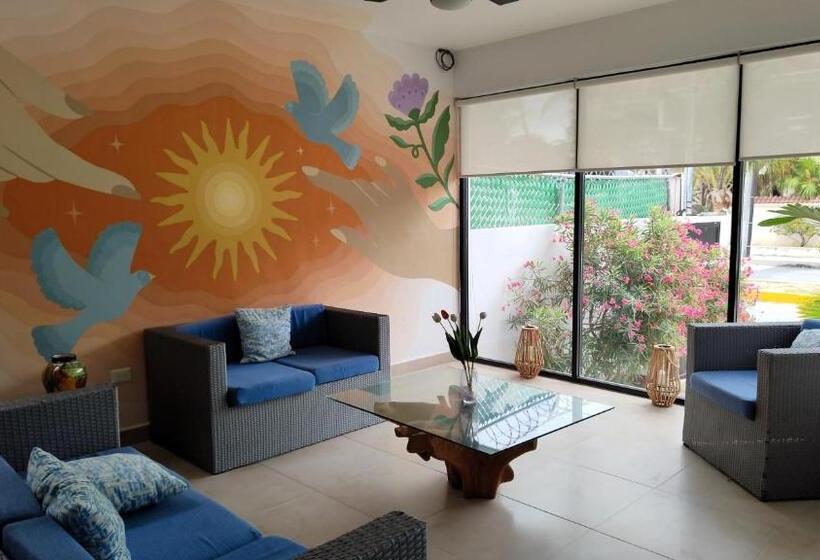 ホテル Vela S Condos Ocean Front