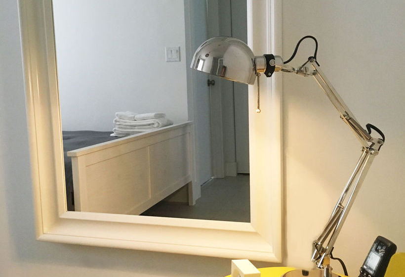 酒店 Villa Byron Suites