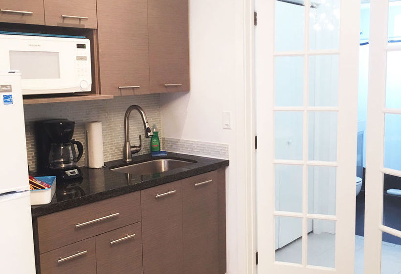 酒店 Villa Byron Suites