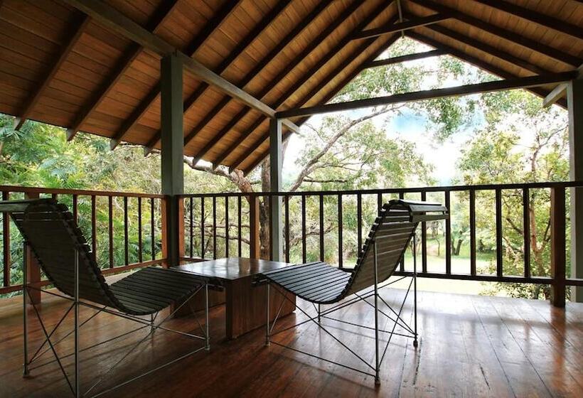 Отель Wild Grass Nature Resort