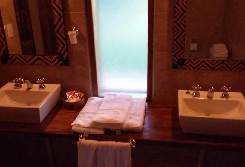 酒店 Ytororo Lodge