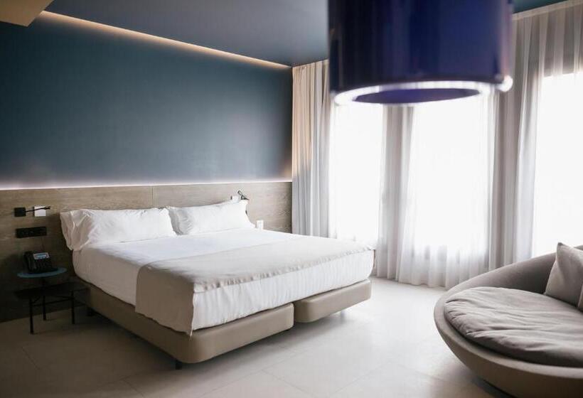 Myr  Plaza Mercado & Spa