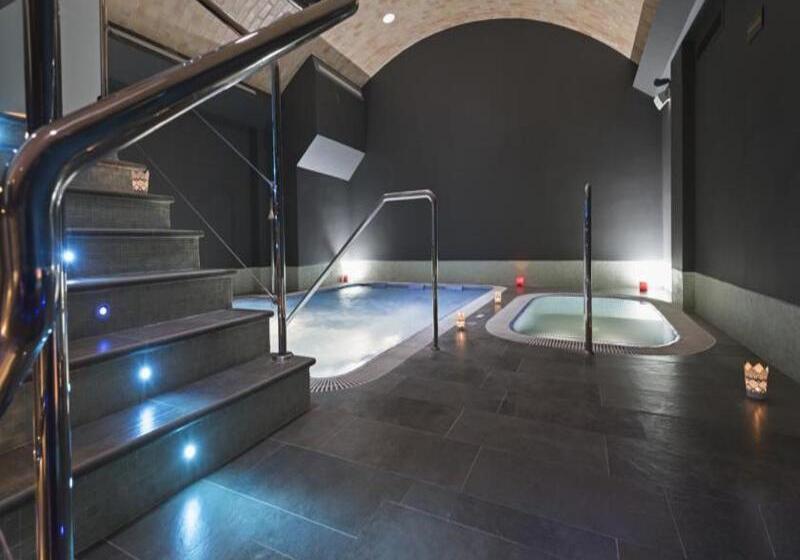 Myr  Plaza Mercado & Spa