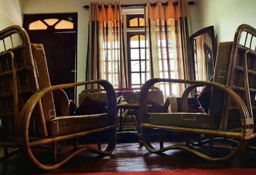 Nuwara Eliya Hills Rest