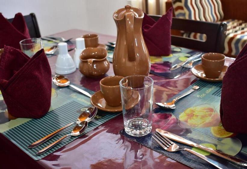 Nuwara Eliya Hills Rest