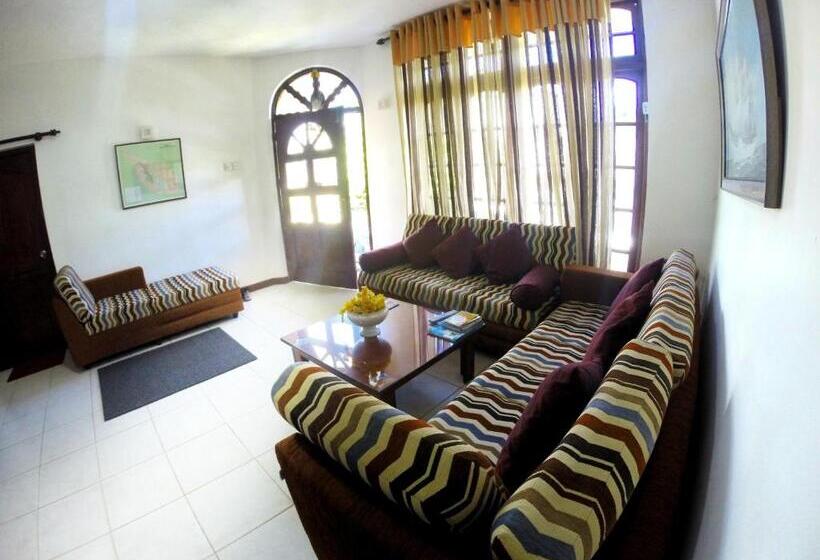 Nuwara Eliya Hills Rest