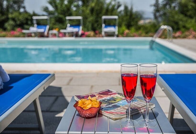 Palazzo Rosadi By Posarellivillas