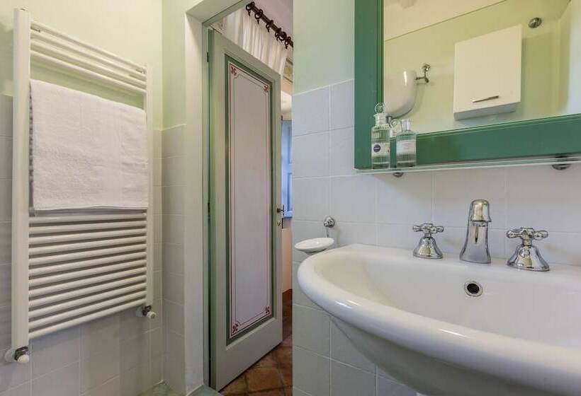 Palazzo Rosadi By Posarellivillas