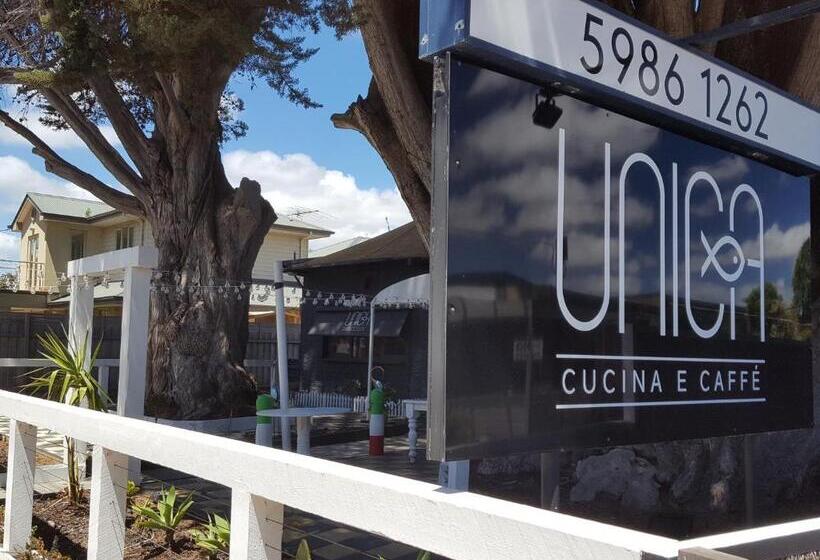 Peninsula Beach Motel