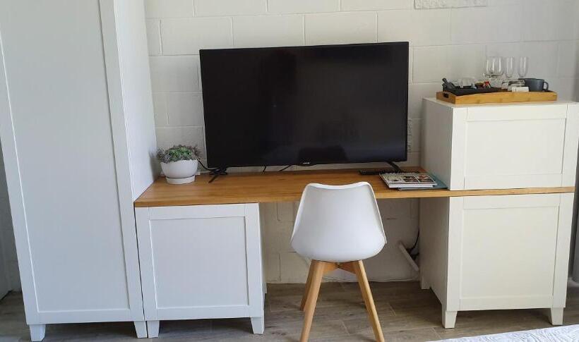 Peninsula Beach Motel