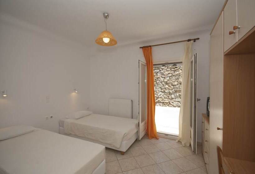 פנסיון Asimina