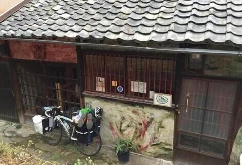 بنسيون Guest House Aloes House   Hostel