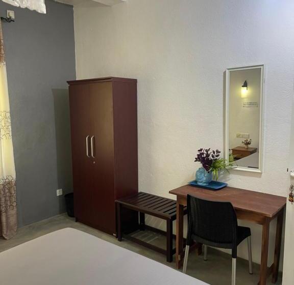 بنسيون Holiday Inn Unawatuna