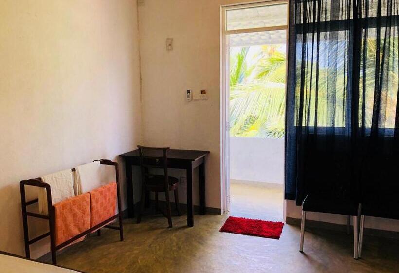 بنسيون Holiday Inn Unawatuna