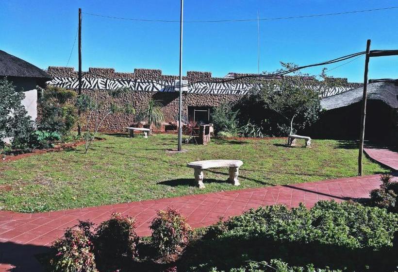 ペンション Safari Travelodge