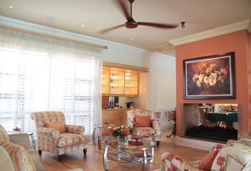 ペンション Schneiders Boutique