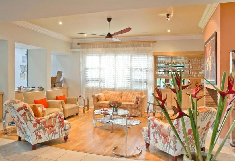 ペンション Schneiders Boutique