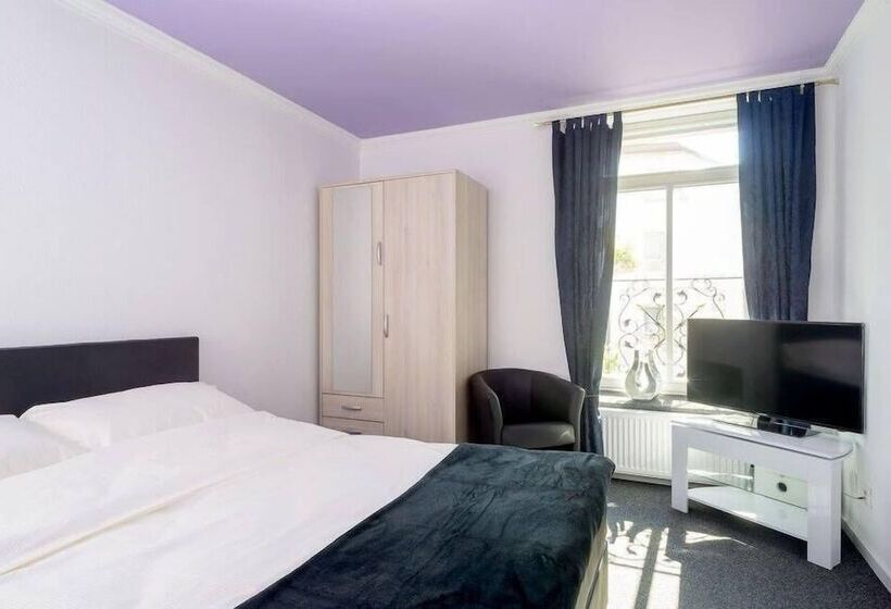 بنسيون Villa Linde