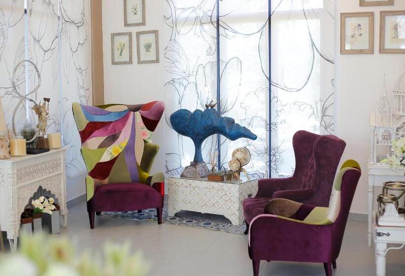 Play La Ploen Boutique Resort